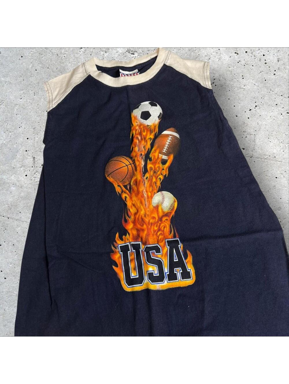 USA Sports Football Basketball Baseball Soccer Flames T-shirt Size L
